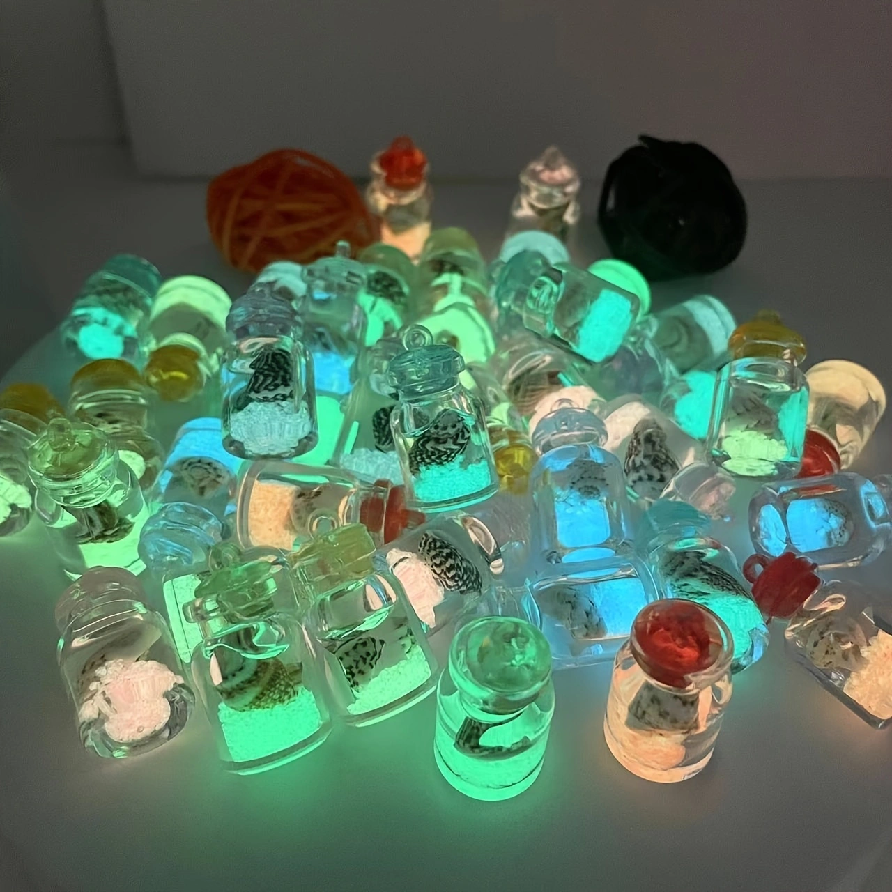 Resin Art Bottle - luminous conches in transparent glass bottles,