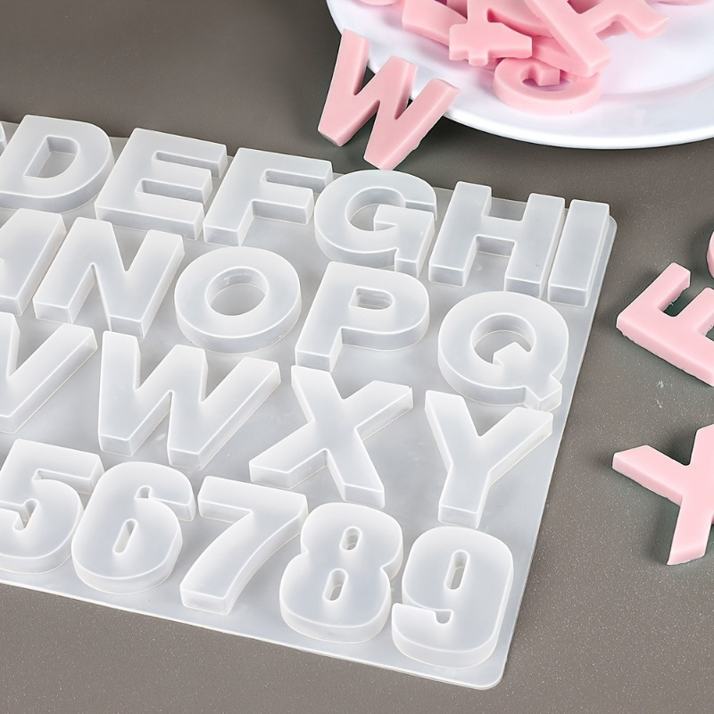 Letter A To Z Pendants Silicon - Resin Art Jewellery recension och pris