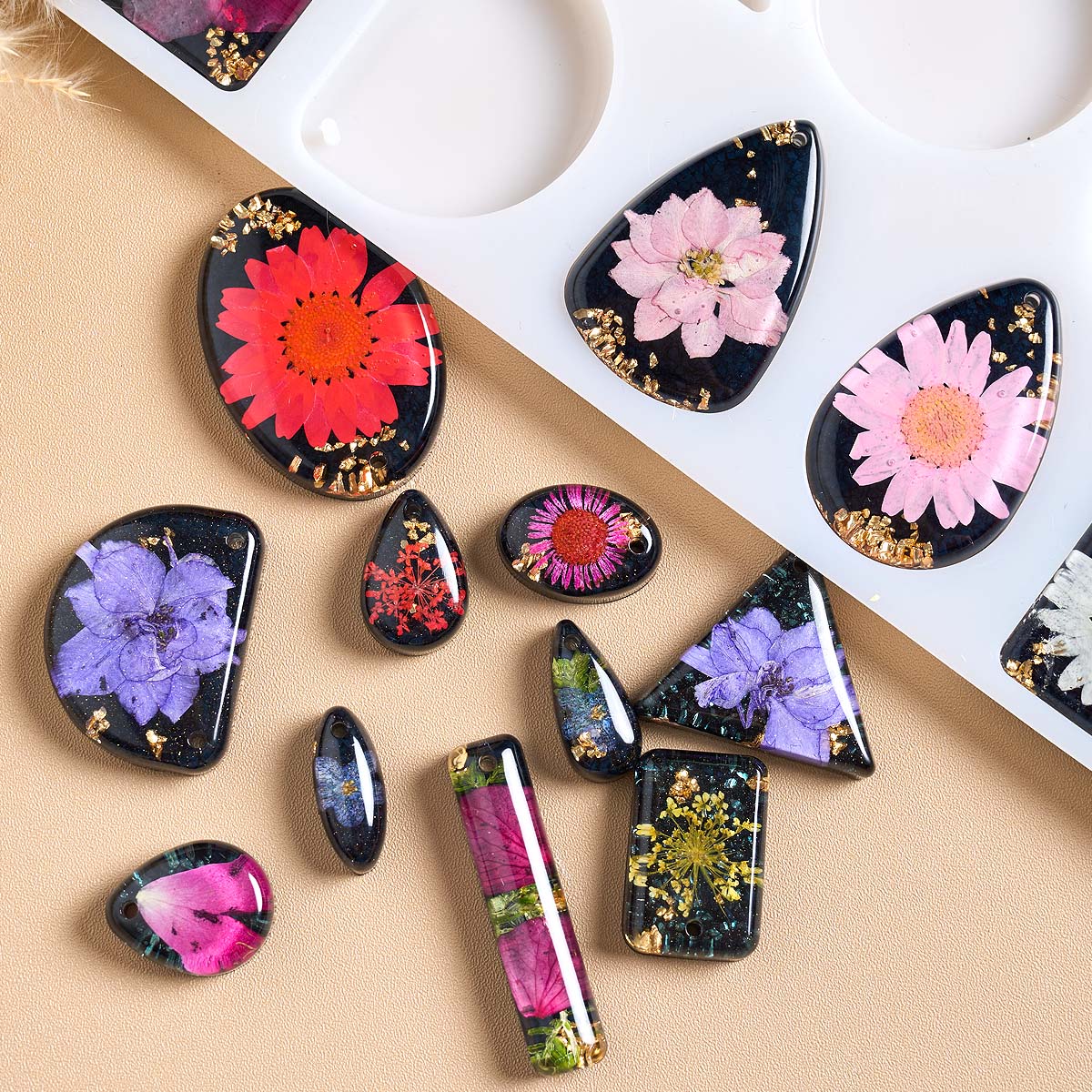 Time Stone Pendant Silicone Mo - Resin Art Necklace recension och pris