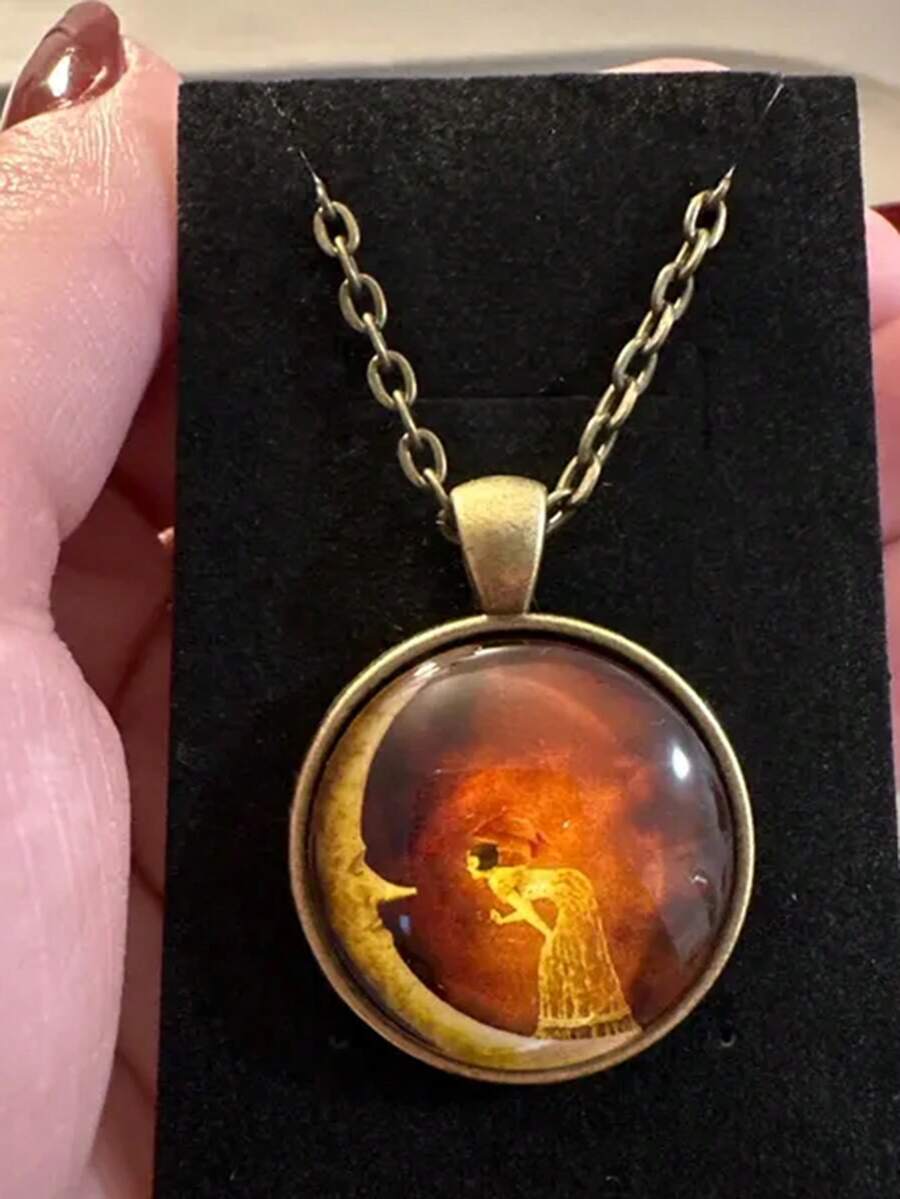 suteyi Woman On The Moon, Shan - Resin Art Necklace recension och pris