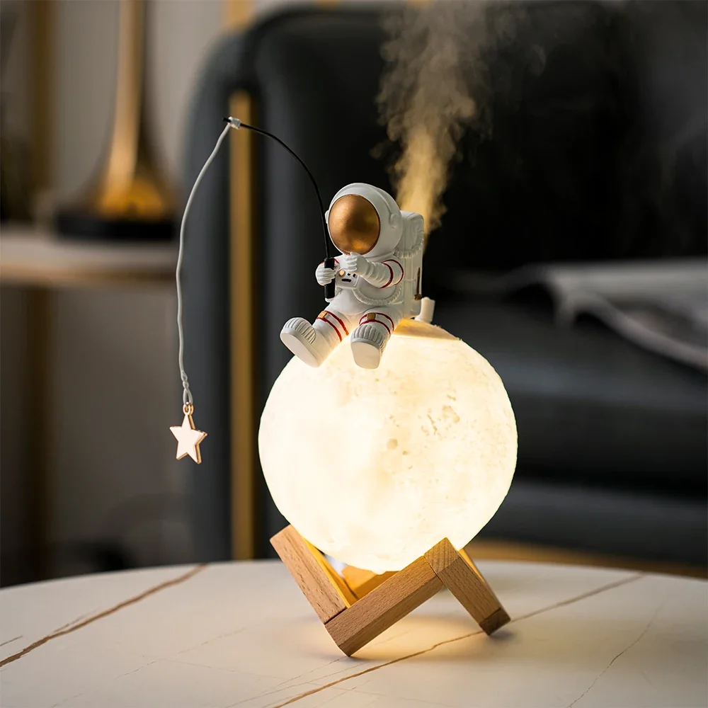 Nordic Astronaut Fishing Star  - Resin Art On Wood recension och pris