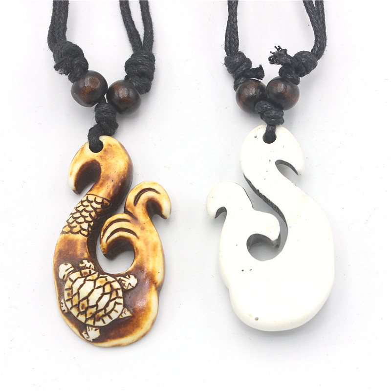 RUEMOY Maori Fish Hook Sea Tur - Resin Art Necklace recension och pris